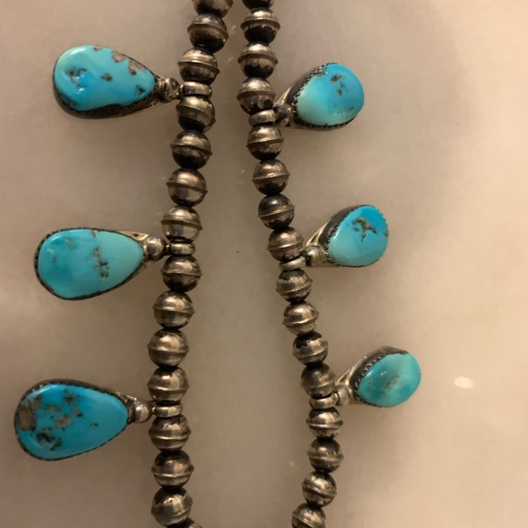Navajo Native American necklace - not signed but guaranteed SS and turquoise. - Picture 4 of 7
